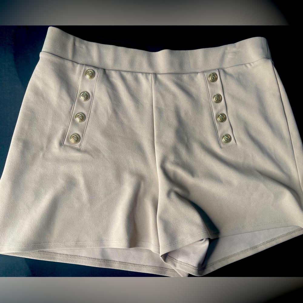 H&M shorts size 16. Sailor style really stretchy and cute. Worn once